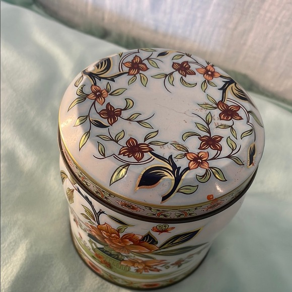 Floral Decorative Tin cream/green and orange colors - Picture 2 of 4